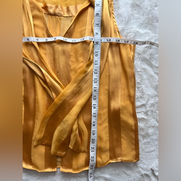 Alice + Olivia Gwenda Sleeveless Tie Neck Blouse Size Small - Picture 6 of 11